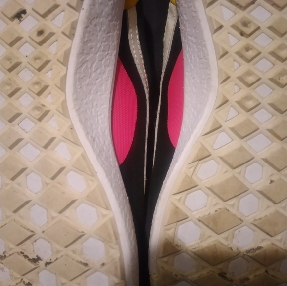 vans off the wall - Picture 4 of 4